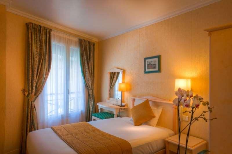 Hotel Louvre Sainte Anne Paris Phòng bức ảnh